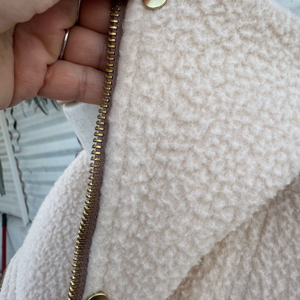 Varley Tatton Fleece Jacket Cool Sand | Size S | Sold Out Size - Picture 6 of 15